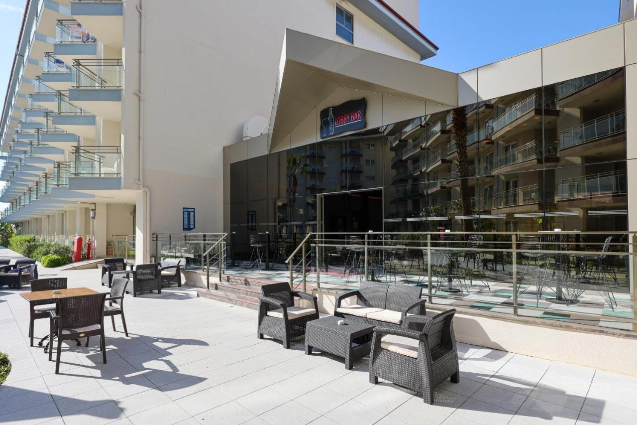 Ramada Hotel & Suites By Wyndham Kusadası Exterior foto